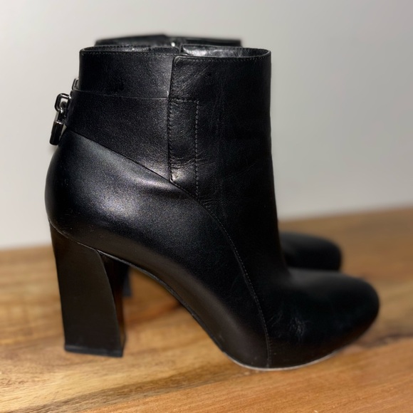 Michael Kors Black Leather Ankle Chunky Boots | Womens Sz 8.5 - Picture 1 of 10